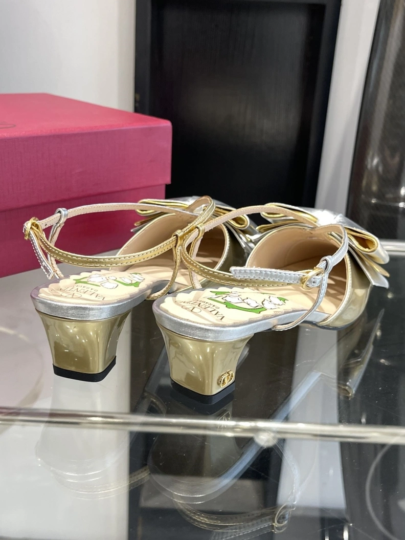 Minimalist Vxlxntino Sandals 229739