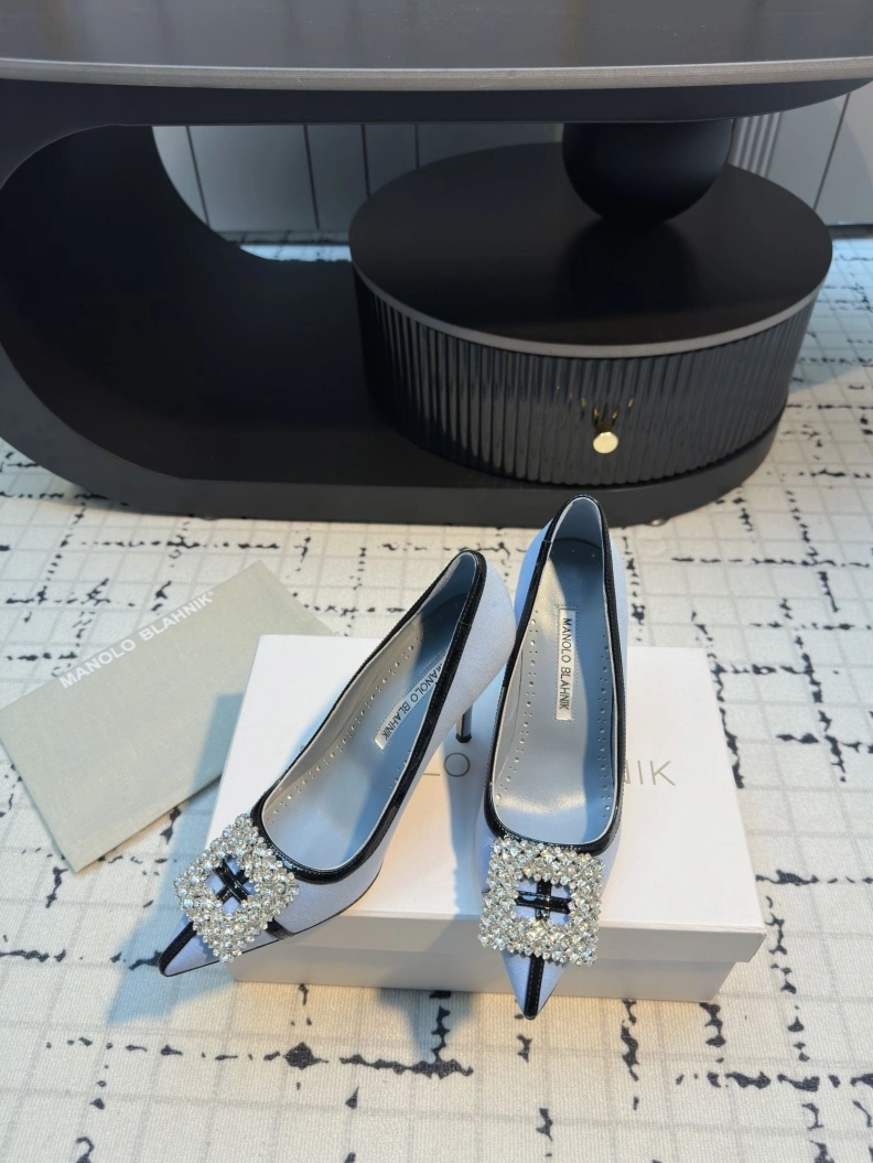 Mxnxlo Blxhnxk flat shoes Refined 193003