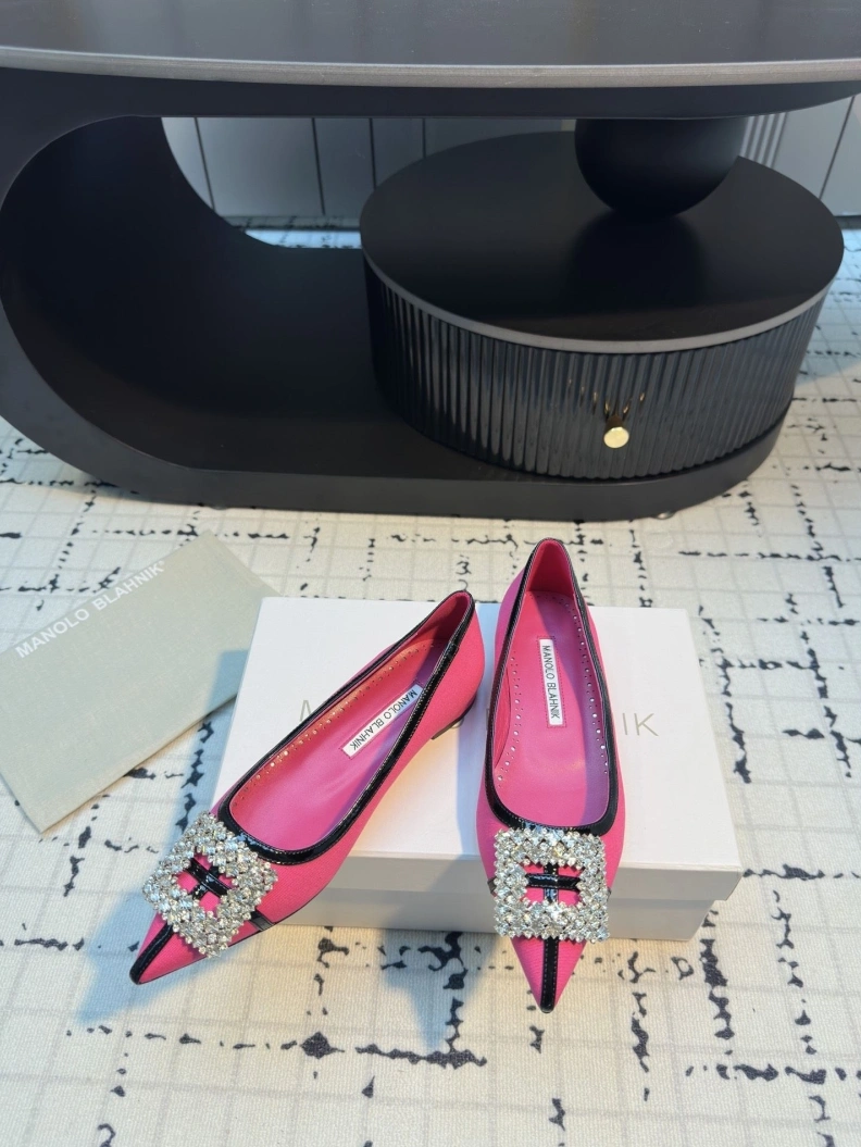Reliable Mxnxlo Blxhnxk flat shoes 193007