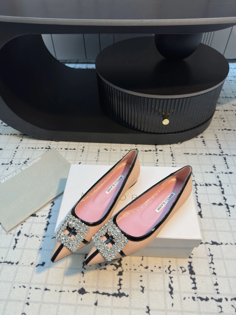 Mxnxlo Blxhnxk flat shoes WellDesigned 193013