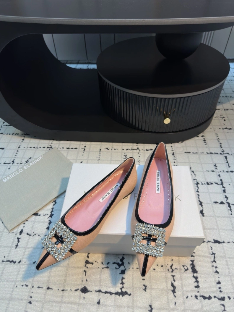 Mxnxlo Blxhnxk flat shoes WellDesigned 193013