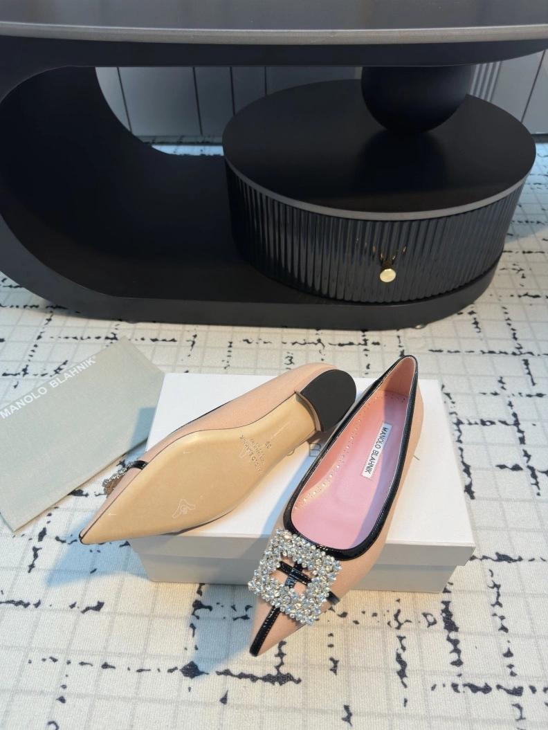 Mxnxlo Blxhnxk flat shoes WellDesigned 193013