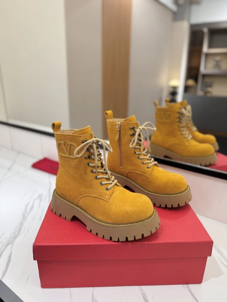 Comfortable Vxlxntino Boots 229968