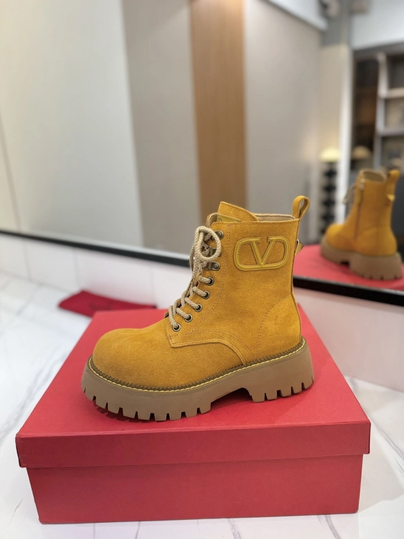 Comfortable Vxlxntino Boots 229968