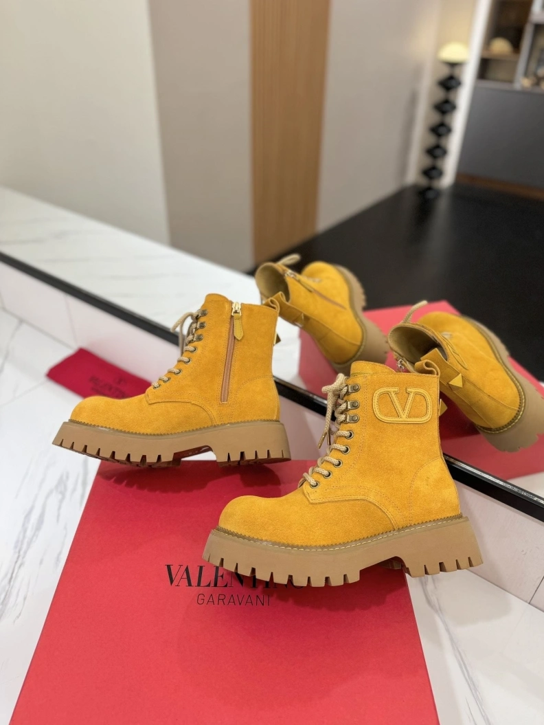 Comfortable Vxlxntino Boots 229968