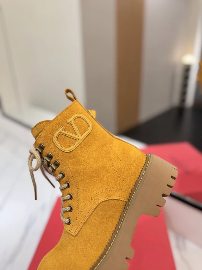 Comfortable Vxlxntino Boots 229968
