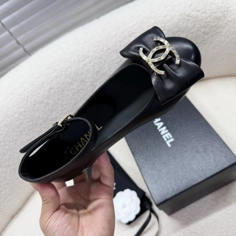 Lightweight Chxnxl Flat Shoes 121024