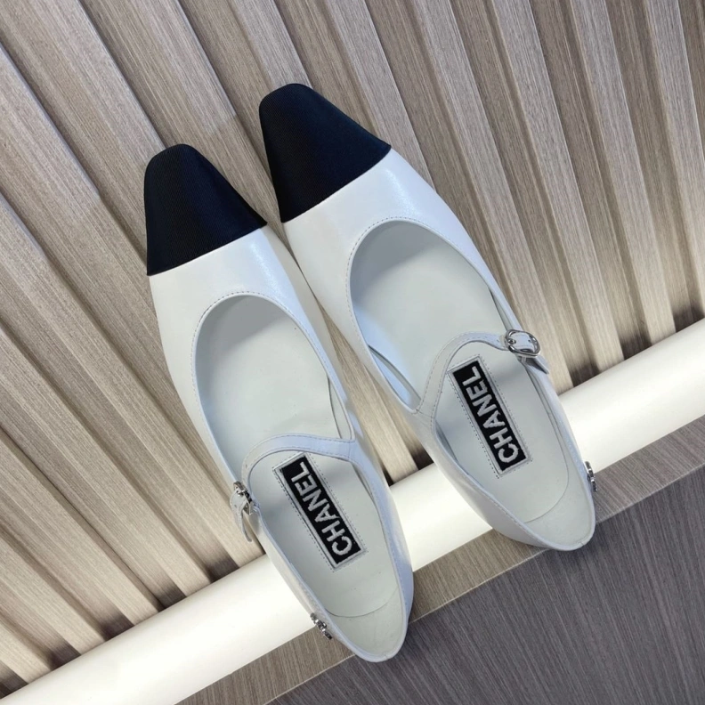 Cozy Chxnxl High Heels 120795