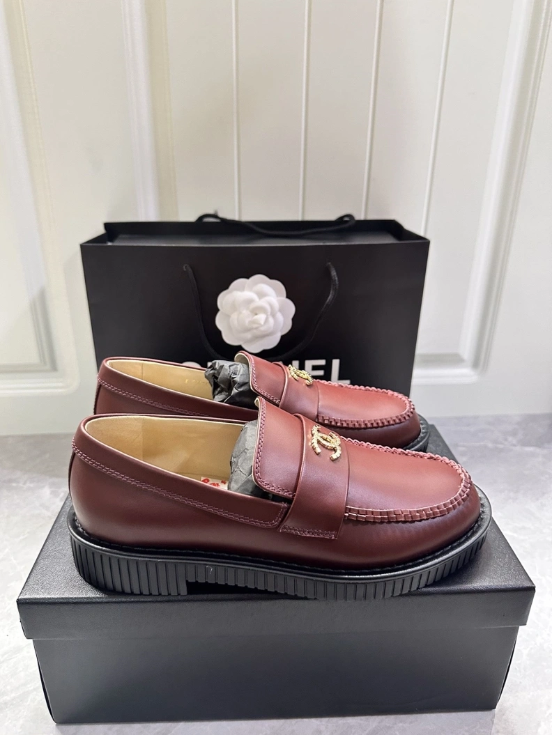 Fashionable Chxnxl Leather Shoes 120705