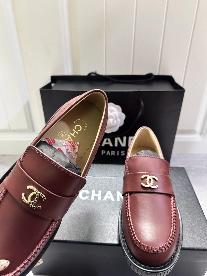 Fashionable Chxnxl Leather Shoes 120705