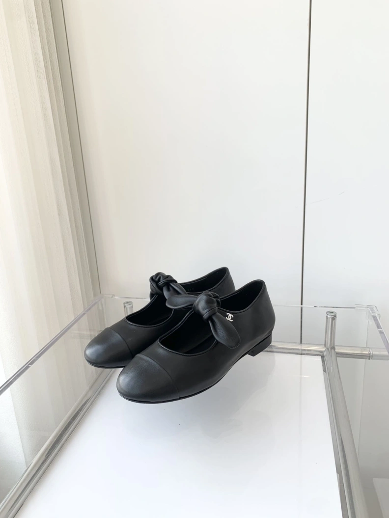 Versatile Chxnxl Flat Shoes 121009