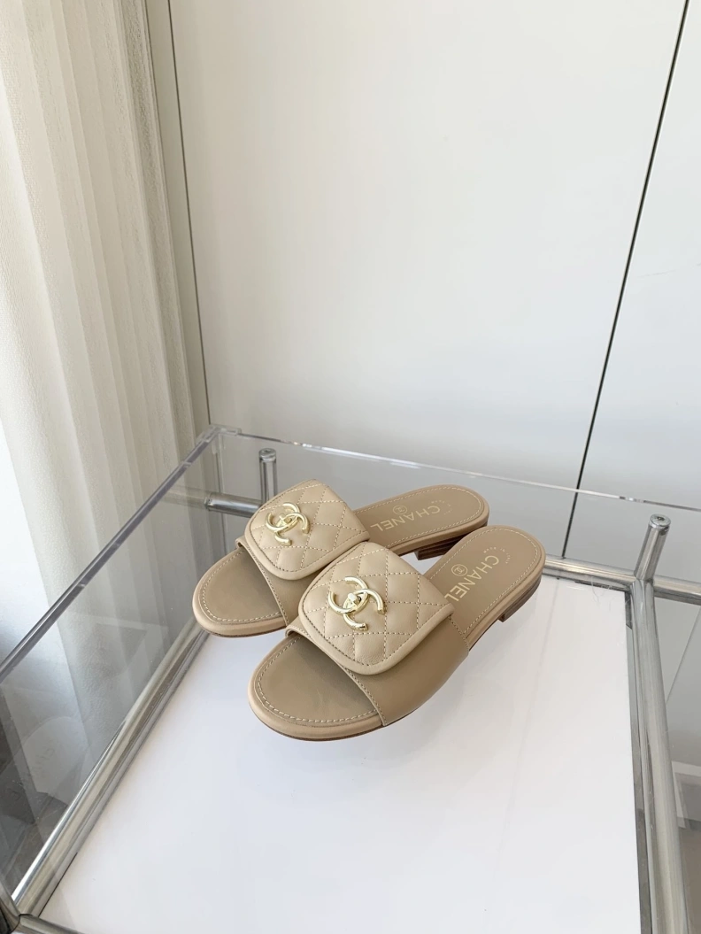 ModernLook Chxnxl Slippers 120191