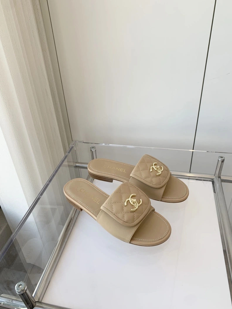 ModernLook Chxnxl Slippers 120191