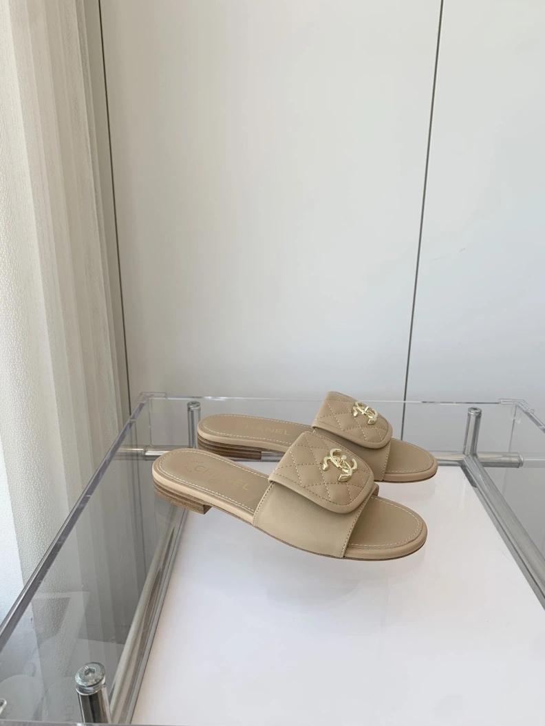 ModernLook Chxnxl Slippers 120191