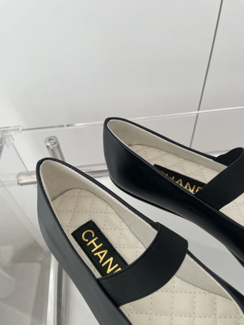 Durable Chxnxl Flat Shoes 121010
