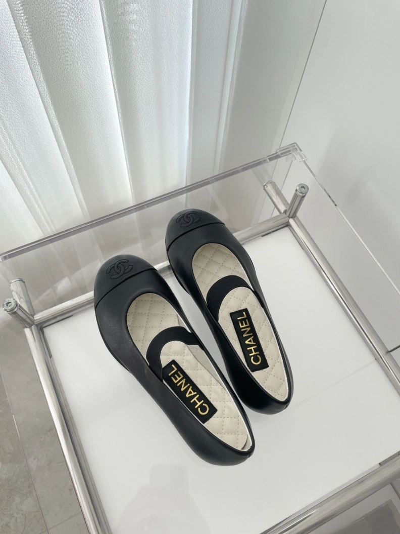 Durable Chxnxl Flat Shoes 121010