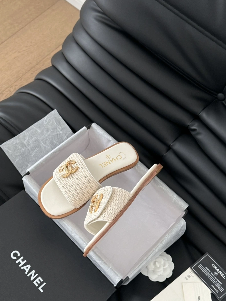 Chxnxl Slippers Vibrant 120197