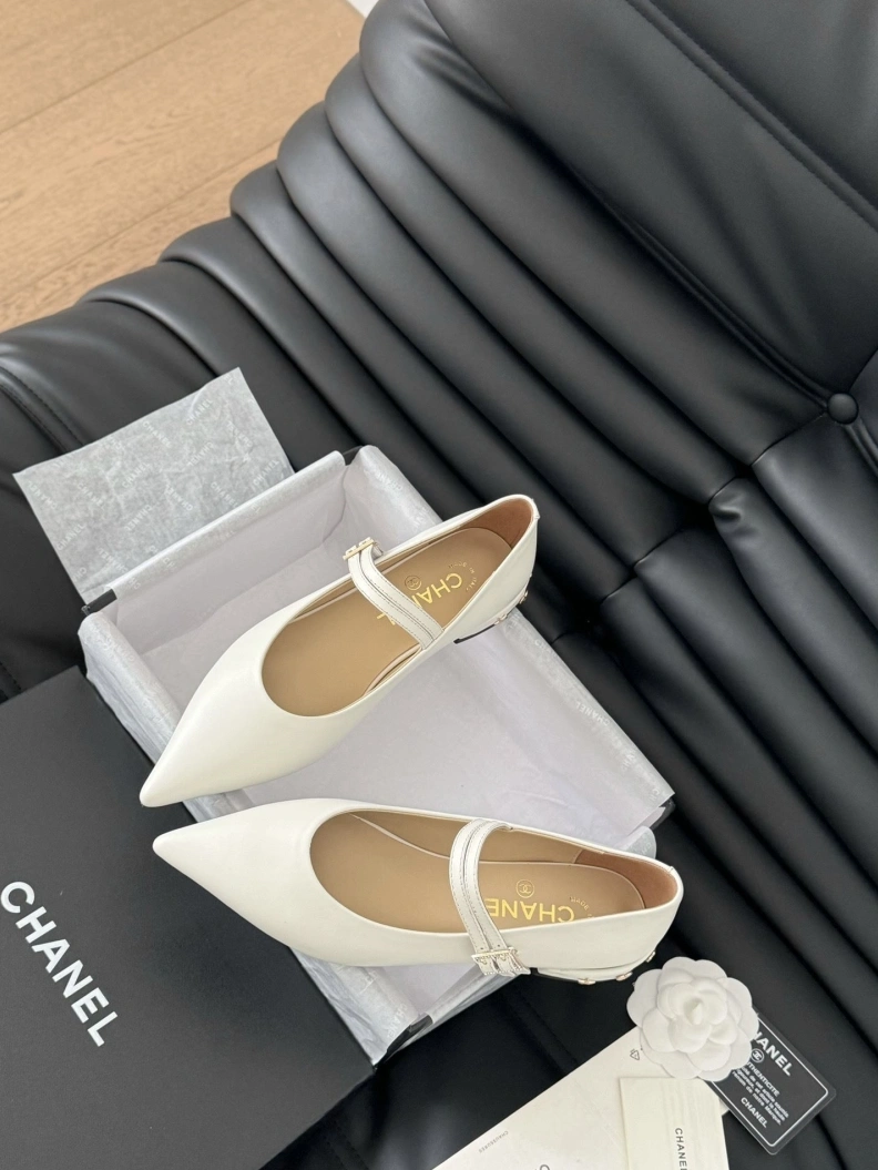 EyeCatching Chxnxl Flat Shoes 120999