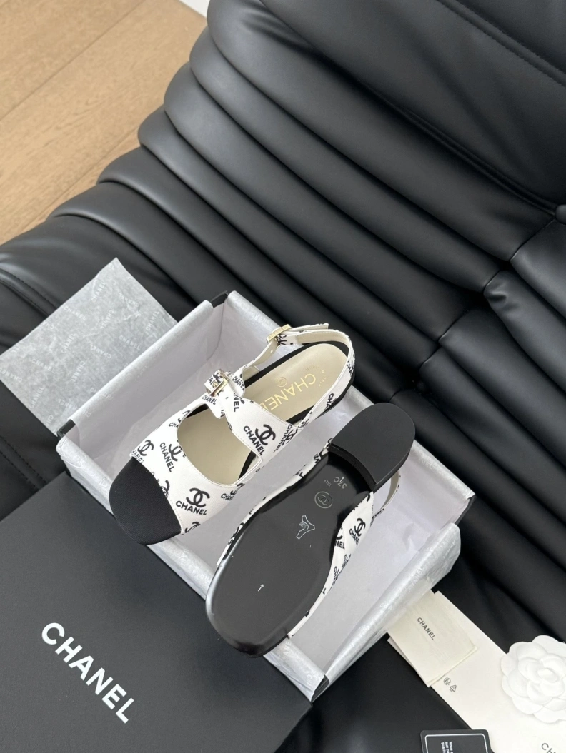 Chxnxl Sandals UrbanStyle 120608