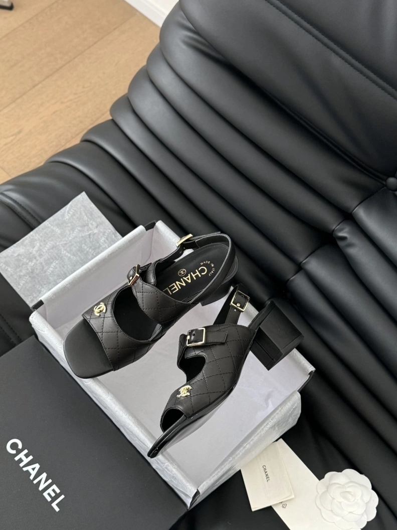 Refined Chxnxl Sandals 120609