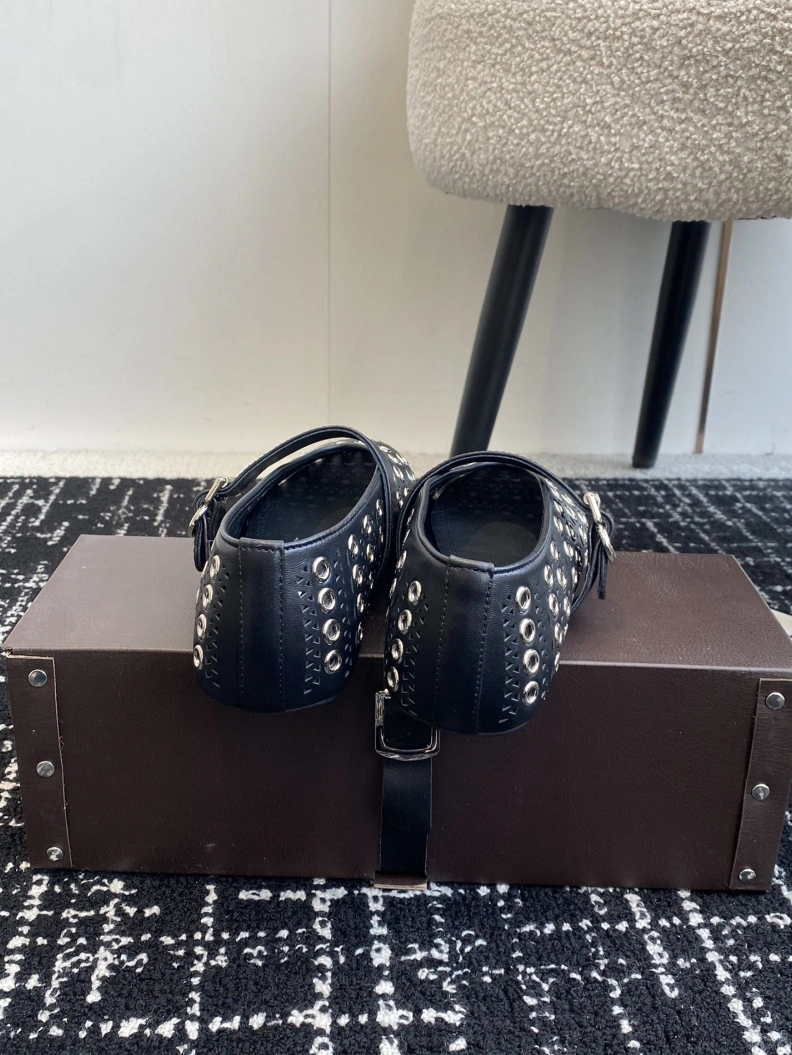 Unique Othxr flat shoes 212515