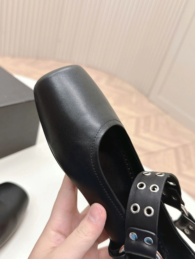 Cozy Othxr flat shoes 212510