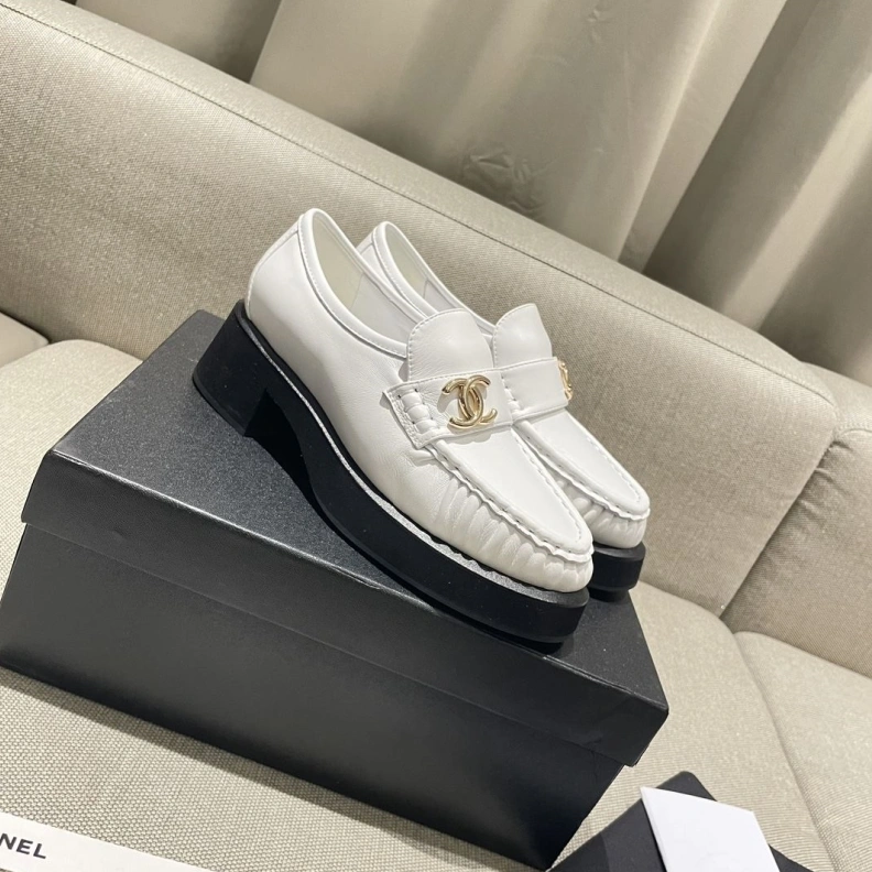 Bright Chxnxl Leather Shoes 120701
