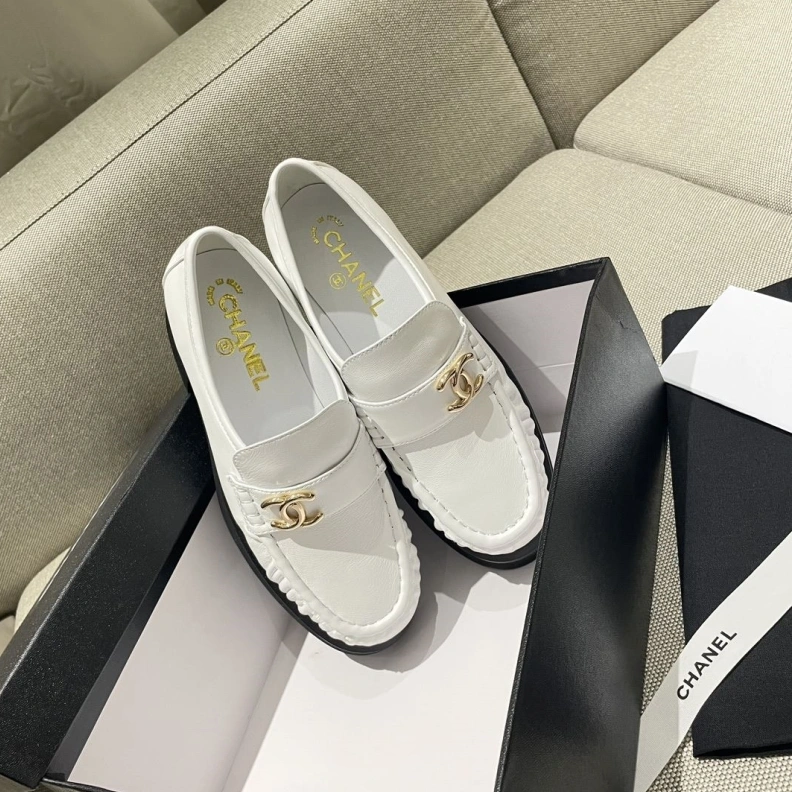 Bright Chxnxl Leather Shoes 120701