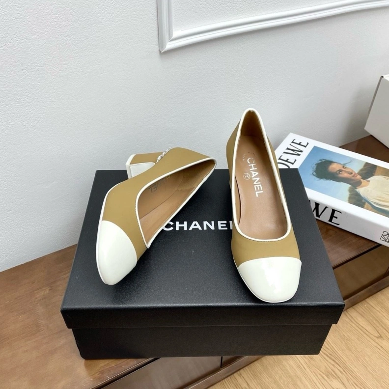 Timeless Chxnxl Flat Shoes 120994