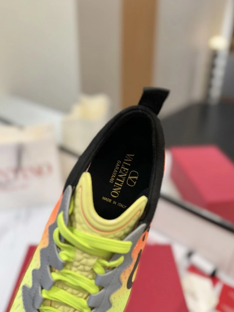 Fashionable Vxlxntino Casual Shoes 229942
