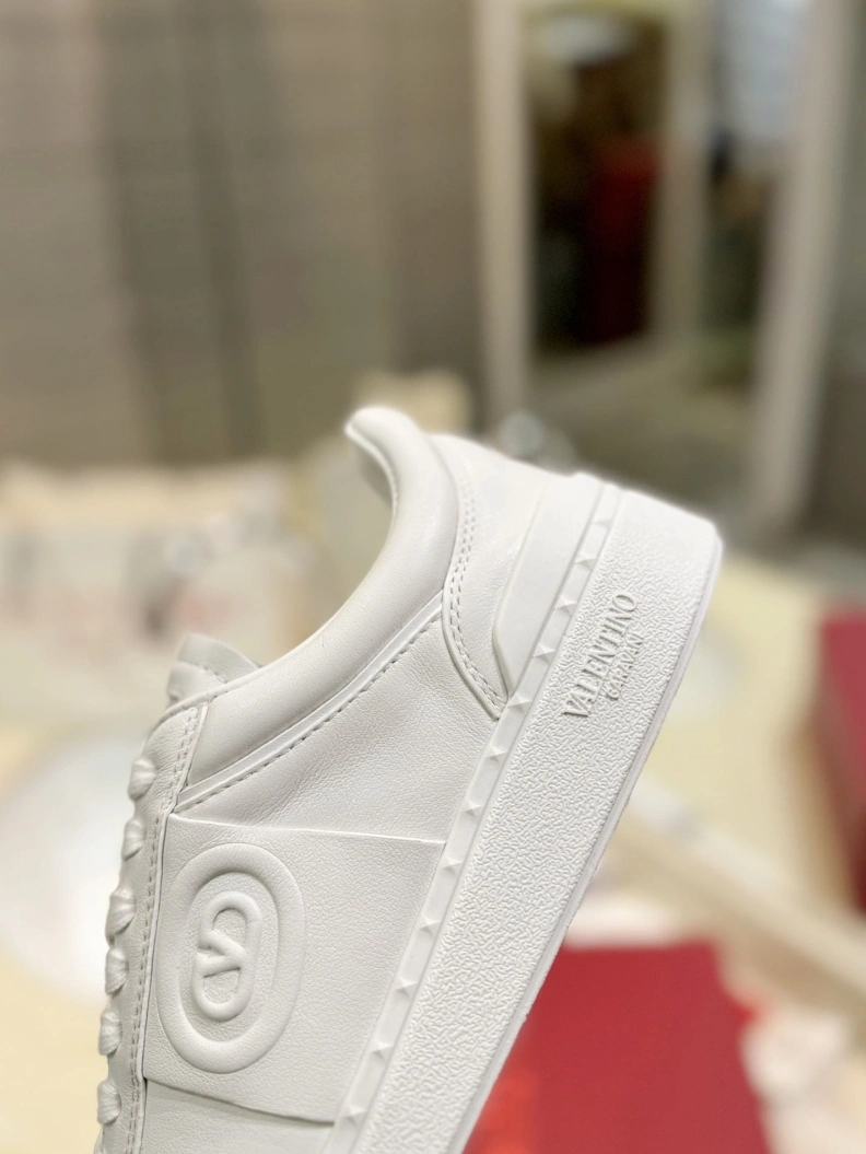 Classic Vxlxntino Casual Shoes 229912