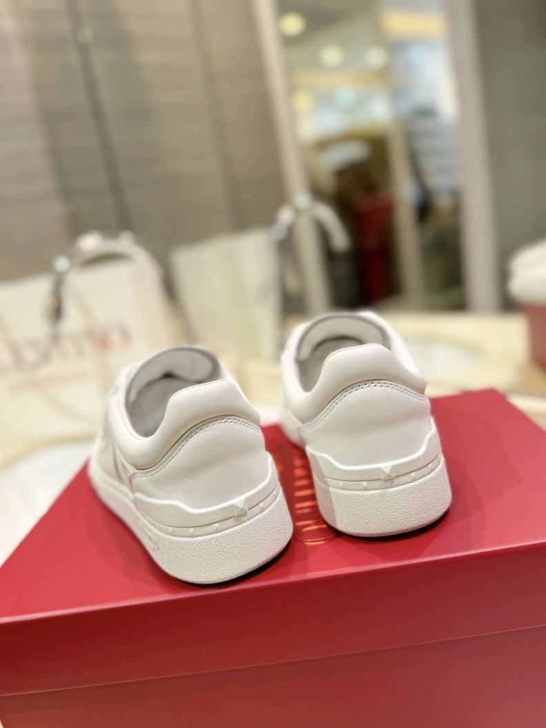 Classic Vxlxntino Casual Shoes 229912