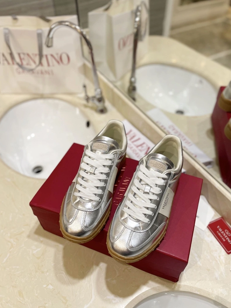 Fashionable Vxlxntino Casual Shoes 229906