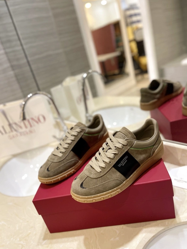 Vxlxntino Casual Shoes GoAnywhere 229900