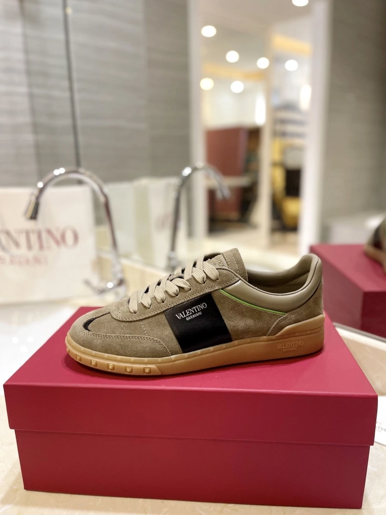 Vxlxntino Casual Shoes GoAnywhere 229900