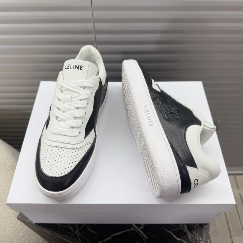 Fashionable Cxlxne Sneakers 116143