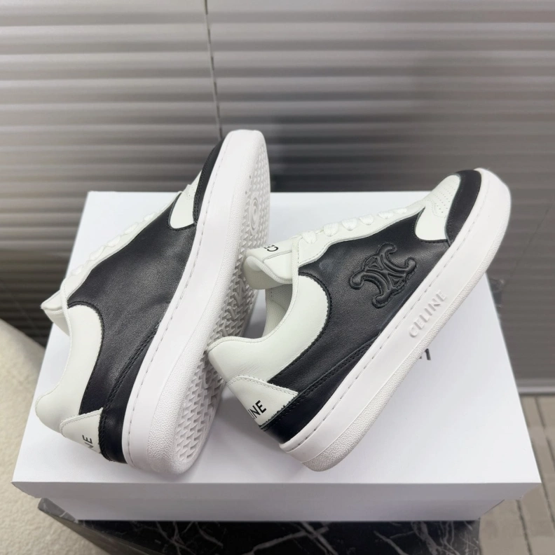 Fashionable Cxlxne Sneakers 116143