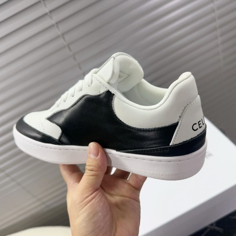 Fashionable Cxlxne Sneakers 116143