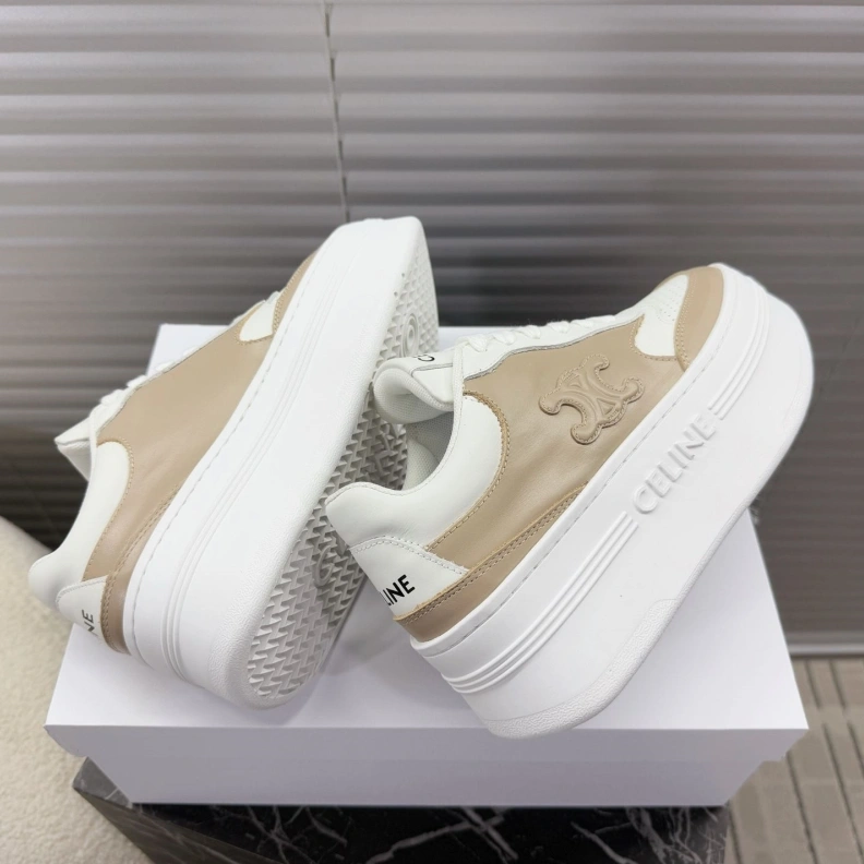 Versatile Cxlxne Sneakers 116134