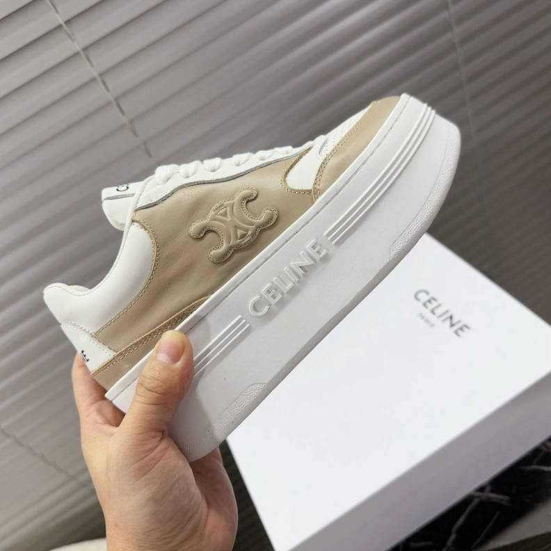 Versatile Cxlxne Sneakers 116134