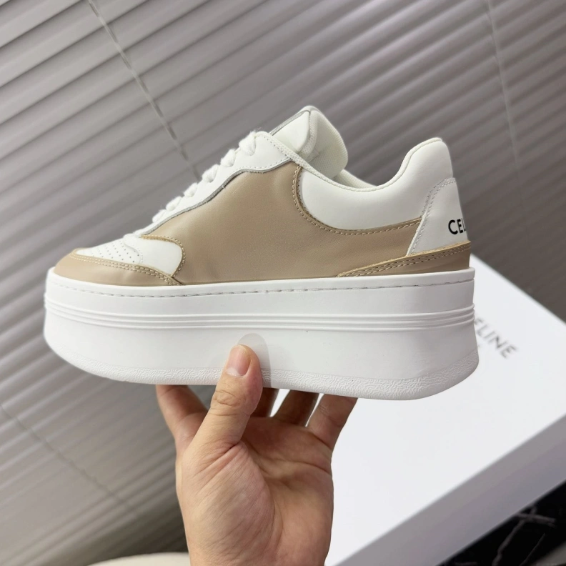 Versatile Cxlxne Sneakers 116134