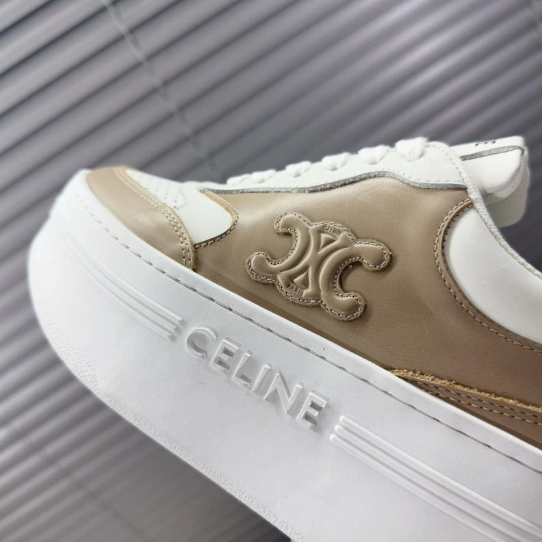 Versatile Cxlxne Sneakers 116134