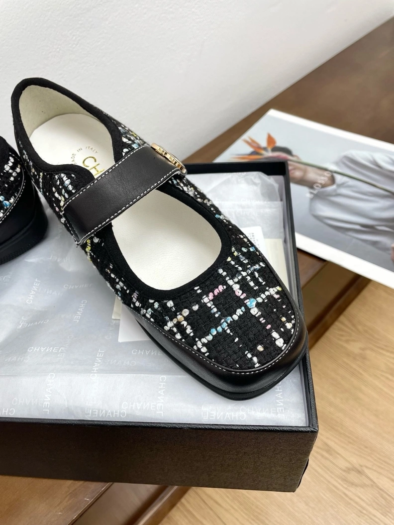 Timeless Chxnxl Flat Shoes 120992