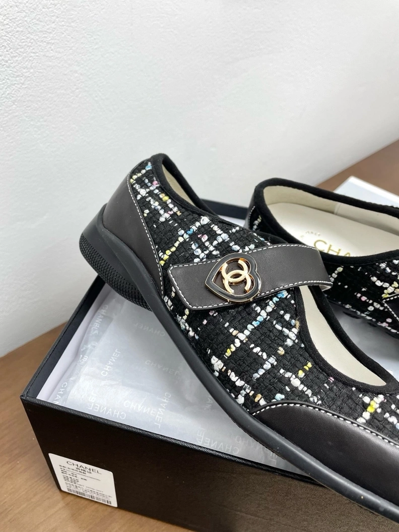 Timeless Chxnxl Flat Shoes 120992