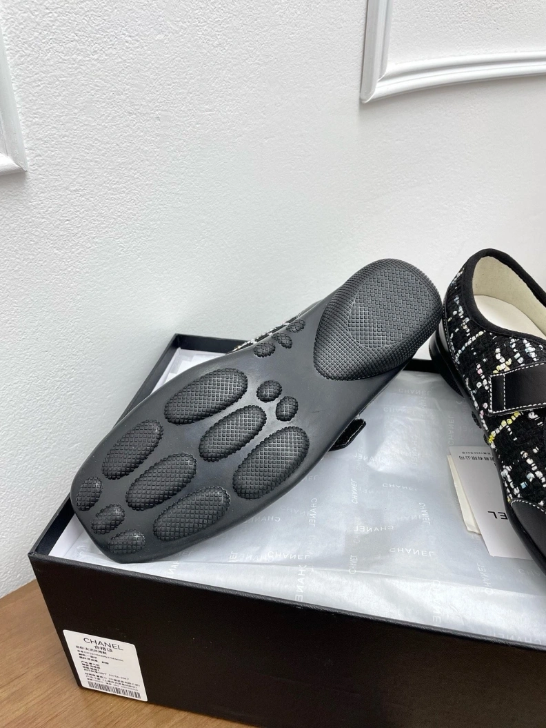 Timeless Chxnxl Flat Shoes 120992