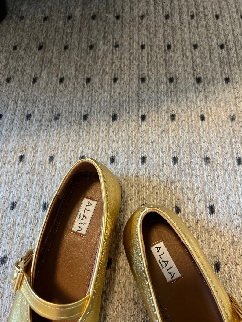 Comfortable Othxr flat shoes 212507