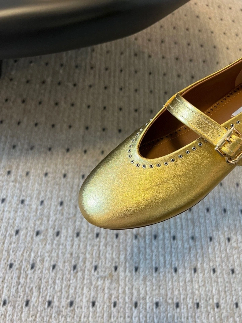 Comfortable Othxr flat shoes 212507
