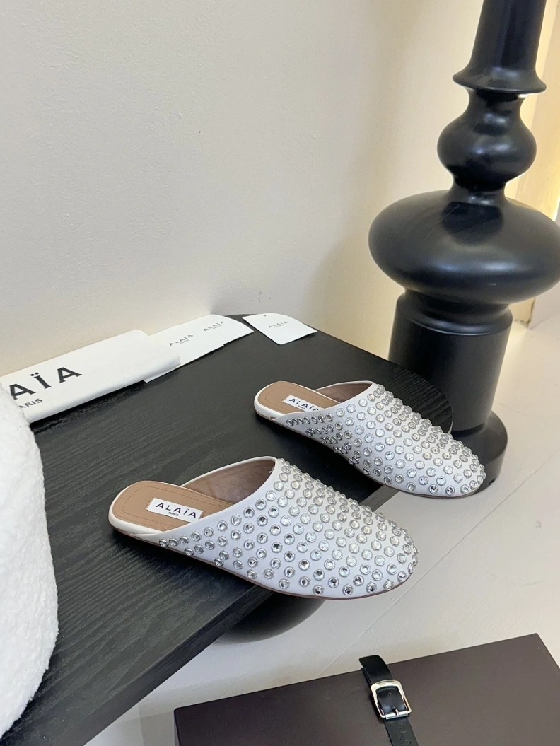 Othxr Slippers Resilient 212418
