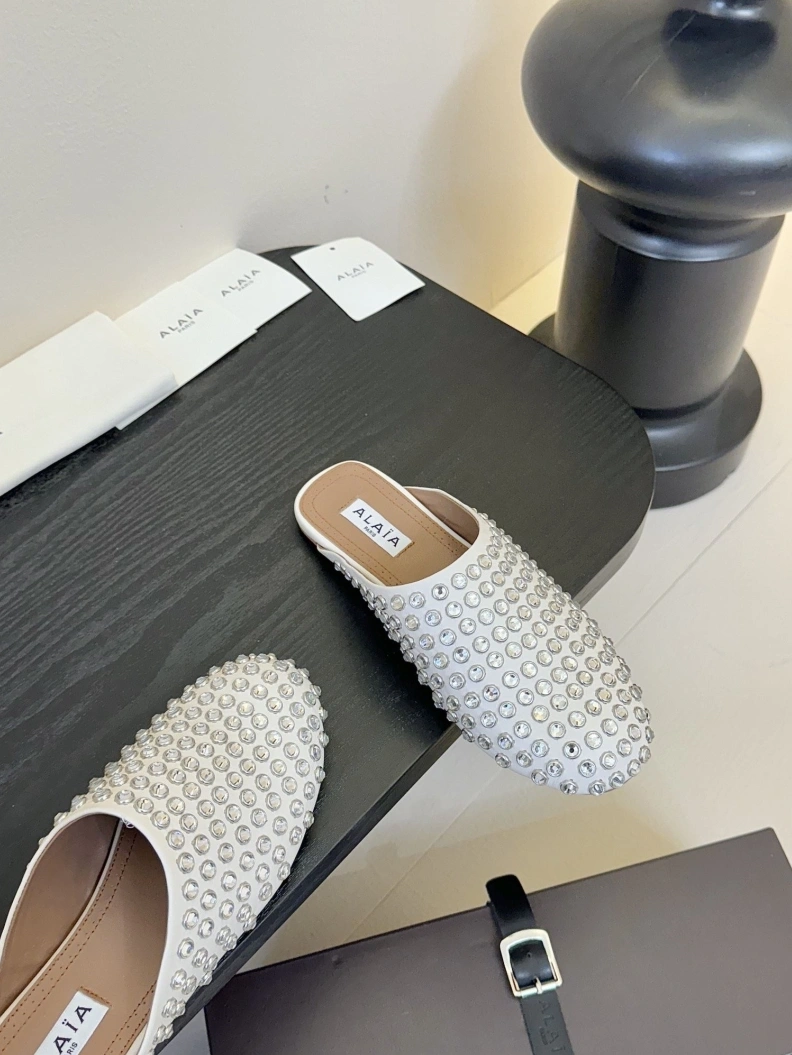 Othxr Slippers Resilient 212418