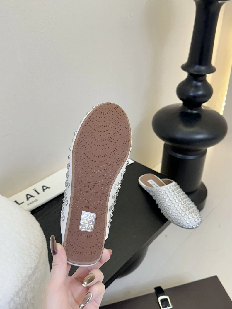 Othxr Slippers Resilient 212418